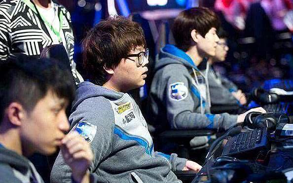 并以稳定的 并以稳定的