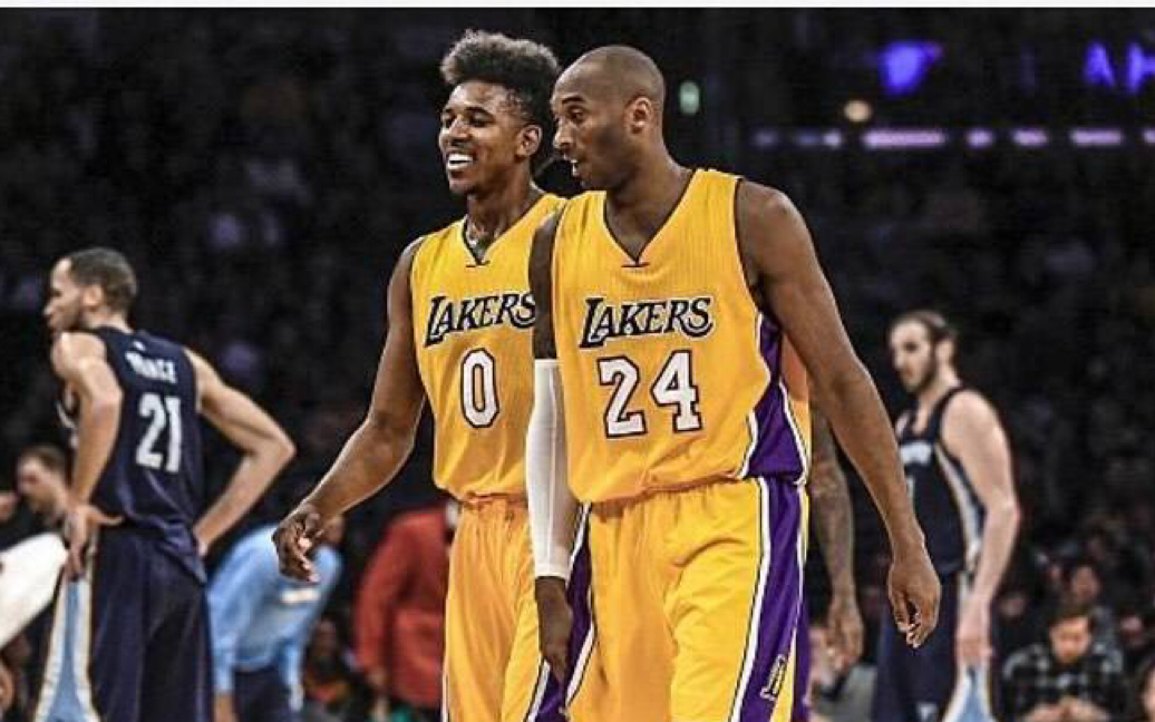 更是年轻文 更是年轻文